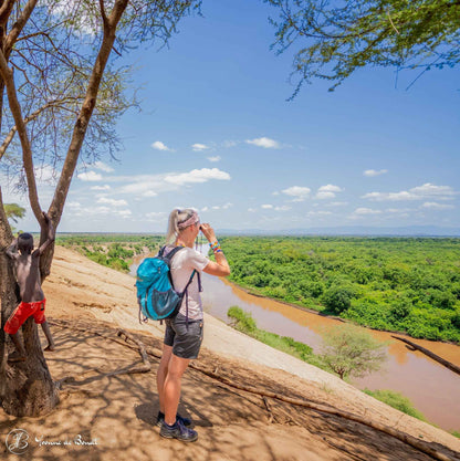 Zoomble Compact 10x22 Binoculars – Built for Birdwatching & Travel